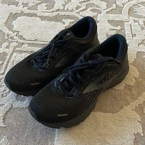 Brookes Men’s Black Sneakers (9)